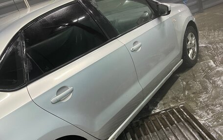 Volkswagen Polo VI (EU Market), 2011 год, 430 000 рублей, 1 фотография