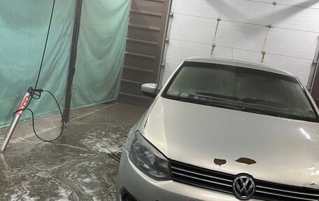 Volkswagen Polo VI (EU Market), 2011 год, 430 000 рублей, 3 фотография