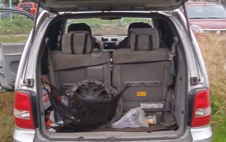 KIA Carnival III, 2005 год, 600 000 рублей, 4 фотография