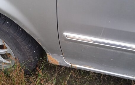 KIA Carnival III, 2005 год, 600 000 рублей, 16 фотография