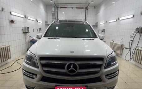 Mercedes-Benz GL-Класс, 2013 год, 3 000 000 рублей, 21 фотография