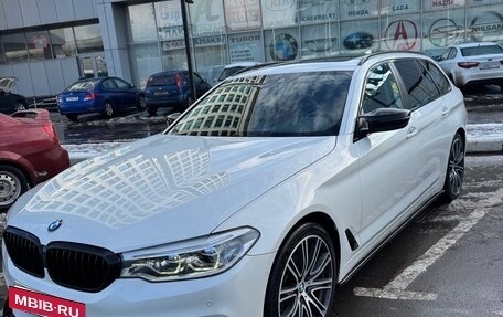 BMW 5 серия, 2019 год, 3 133 000 рублей, 2 фотография