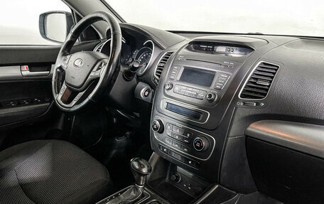 KIA Sorento II рестайлинг, 2014 год, 1 697 000 рублей, 9 фотография