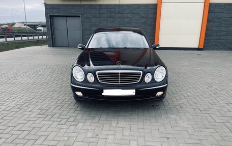 Mercedes-Benz E-Класс, 2004 год, 885 000 рублей, 1 фотография