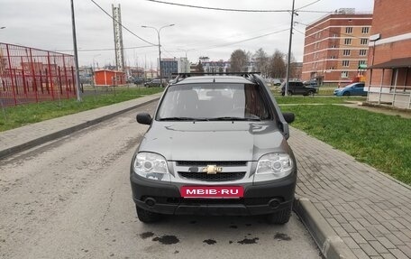 Chevrolet Niva I рестайлинг, 2012 год, 380 000 рублей, 1 фотография