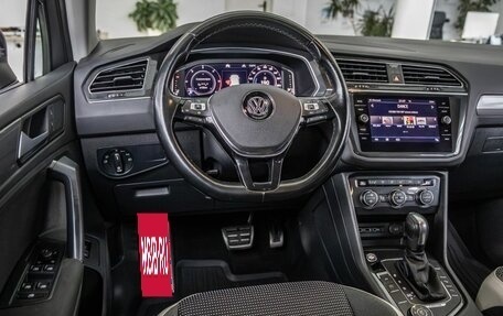 Volkswagen Tiguan II, 2020 год, 3 148 000 рублей, 17 фотография