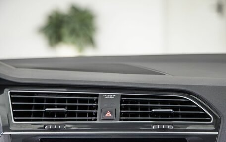 Volkswagen Tiguan II, 2020 год, 3 148 000 рублей, 23 фотография