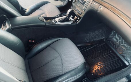 Mercedes-Benz E-Класс, 2004 год, 885 000 рублей, 13 фотография