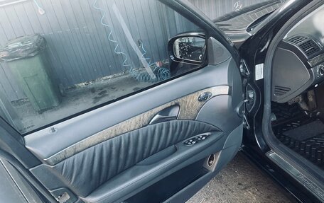 Mercedes-Benz E-Класс, 2004 год, 885 000 рублей, 18 фотография