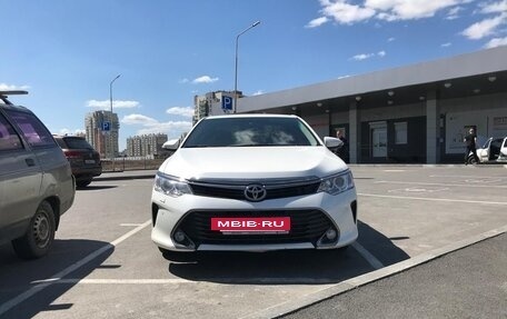 Toyota Camry, 2015 год, 2 350 000 рублей, 6 фотография