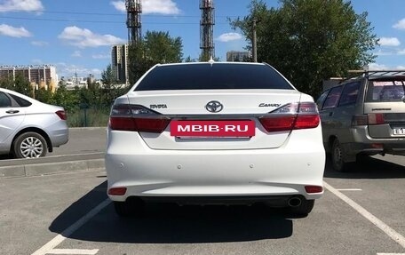 Toyota Camry, 2015 год, 2 350 000 рублей, 4 фотография