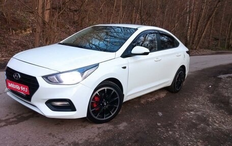Hyundai Solaris II рестайлинг, 2017 год, 1 025 000 рублей, 12 фотография