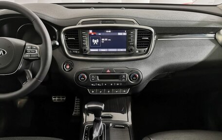 KIA Sorento III Prime рестайлинг, 2018 год, 2 395 000 рублей, 13 фотография