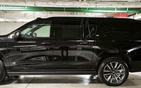 Cadillac Escalade V, 2021 год, 10 500 000 рублей, 8 фотография