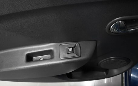 Renault Logan II, 2015 год, 745 000 рублей, 21 фотография