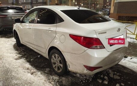 Hyundai Solaris II рестайлинг, 2015 год, 500 000 рублей, 2 фотография