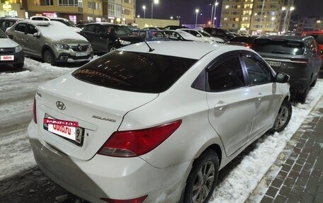 Hyundai Solaris II рестайлинг, 2015 год, 500 000 рублей, 3 фотография