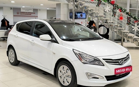 Hyundai Solaris II рестайлинг, 2016 год, 899 000 рублей, 3 фотография