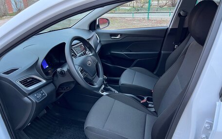 Hyundai Solaris II рестайлинг, 2021 год, 1 680 000 рублей, 12 фотография