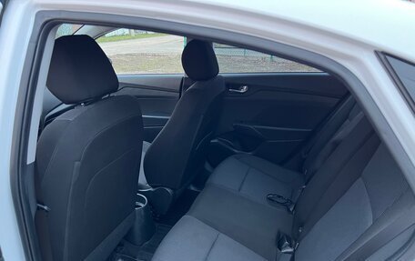 Hyundai Solaris II рестайлинг, 2021 год, 1 680 000 рублей, 14 фотография