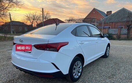 Hyundai Solaris II рестайлинг, 2021 год, 1 680 000 рублей, 5 фотография