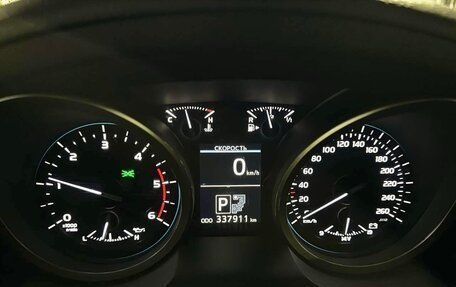 Toyota Land Cruiser 200, 2012 год, 3 600 000 рублей, 4 фотография