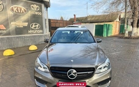 Mercedes-Benz E-Класс, 2012 год, 1 750 000 рублей, 4 фотография