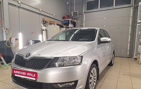 Skoda Rapid I, 2018 год, 1 000 000 рублей, 10 фотография