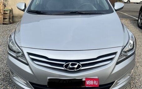 Hyundai Solaris II рестайлинг, 2014 год, 870 000 рублей, 1 фотография