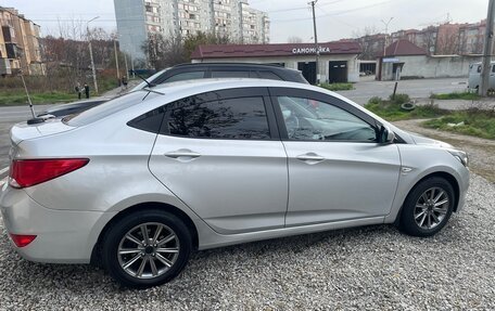 Hyundai Solaris II рестайлинг, 2014 год, 870 000 рублей, 2 фотография
