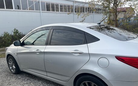 Hyundai Solaris II рестайлинг, 2014 год, 870 000 рублей, 3 фотография