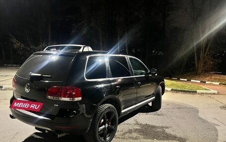 Volkswagen Touareg III, 2004 год, 700 000 рублей, 12 фотография