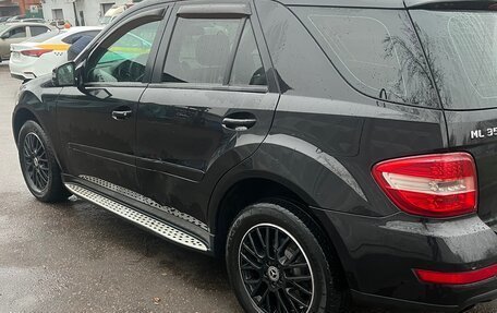 Mercedes-Benz M-Класс, 2011 год, 1 750 000 рублей, 3 фотография