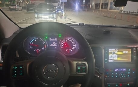 Jeep Grand Cherokee, 2012 год, 1 390 000 рублей, 14 фотография