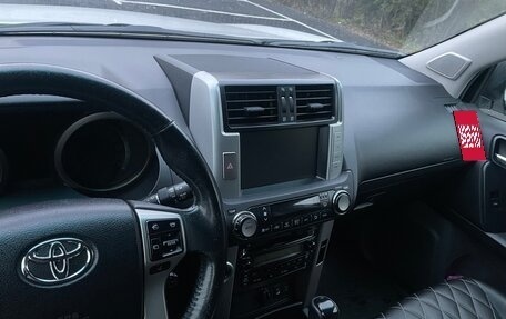 Toyota Land Cruiser Prado 150 рестайлинг 2, 2013 год, 3 150 000 рублей, 5 фотография