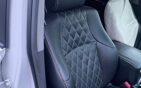 Toyota Land Cruiser Prado 150 рестайлинг 2, 2013 год, 3 150 000 рублей, 13 фотография