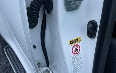 Toyota Land Cruiser Prado 150 рестайлинг 2, 2013 год, 3 150 000 рублей, 12 фотография