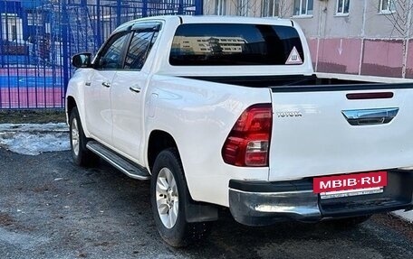 Toyota Hilux VIII, 2016 год, 1 900 000 рублей, 7 фотография