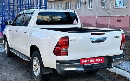 Toyota Hilux VIII, 2016 год, 1 900 000 рублей, 4 фотография