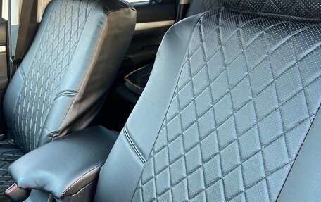 Toyota Hilux VIII, 2016 год, 1 900 000 рублей, 8 фотография