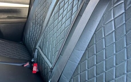 Toyota Hilux VIII, 2016 год, 1 900 000 рублей, 9 фотография