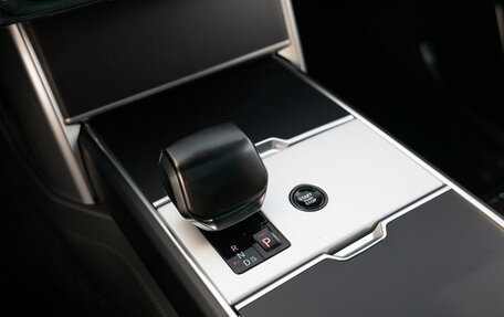 Land Rover Range Rover IV рестайлинг, 2025 год, 26 500 000 рублей, 22 фотография