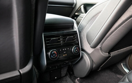 Land Rover Range Rover IV рестайлинг, 2025 год, 26 500 000 рублей, 21 фотография