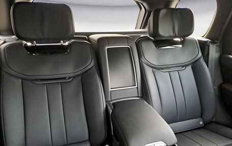 Land Rover Range Rover IV рестайлинг, 2025 год, 26 500 000 рублей, 34 фотография