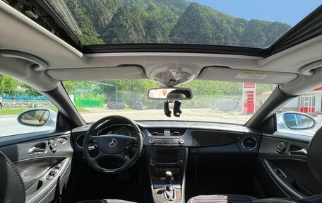 Mercedes-Benz CLS, 2004 год, 1 450 000 рублей, 10 фотография