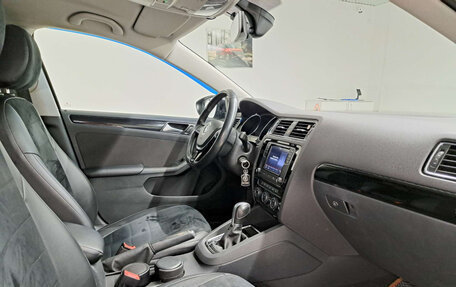 Volkswagen Jetta VI, 2017 год, 1 579 000 рублей, 13 фотография