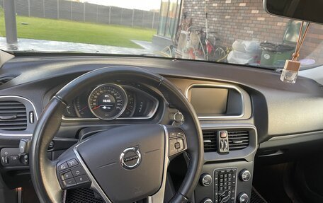 Volvo V40 II рестайлинг, 2019 год, 1 750 000 рублей, 5 фотография