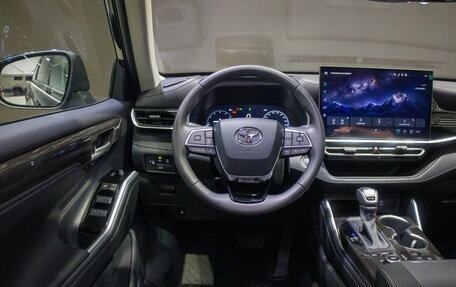 Toyota Highlander, 2025 год, 5 950 000 рублей, 11 фотография