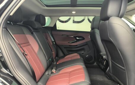 Land Rover Range Rover Evoque II, 2025 год, 6 850 000 рублей, 9 фотография