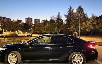 Toyota Camry, 2018 год, 3 000 000 рублей, 1 фотография